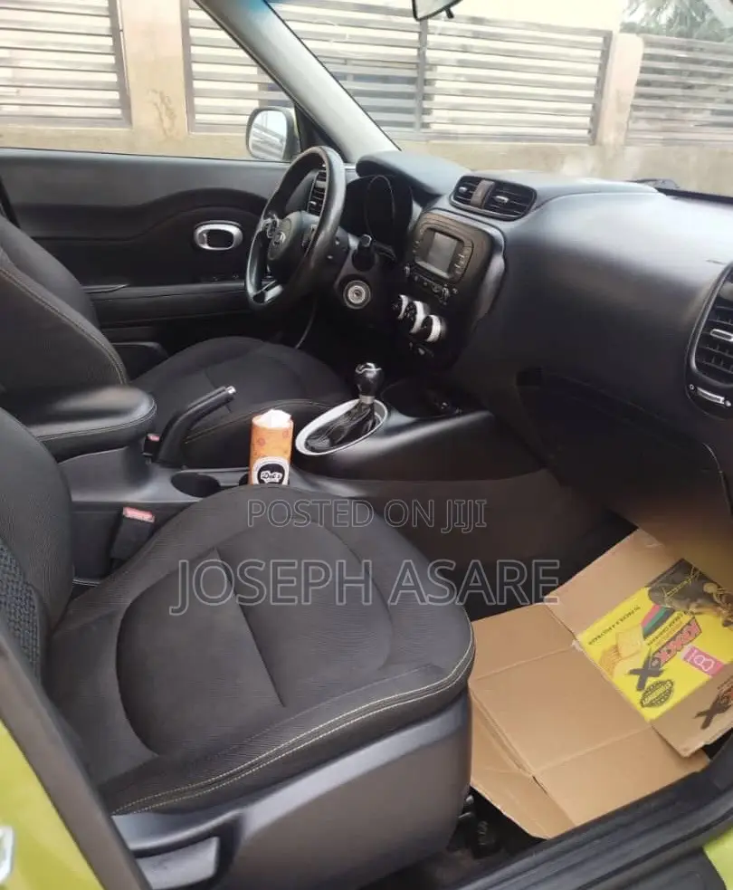Kia Soul Base Hatchback 2016