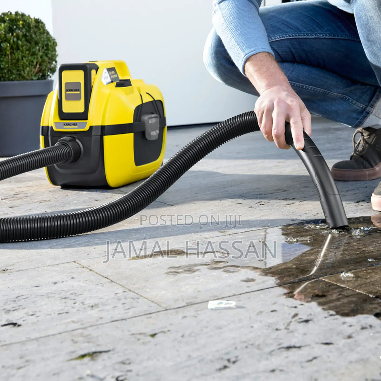 Karcher Battery Wet and Dry Vacuum Cleaner WD 1 Compact