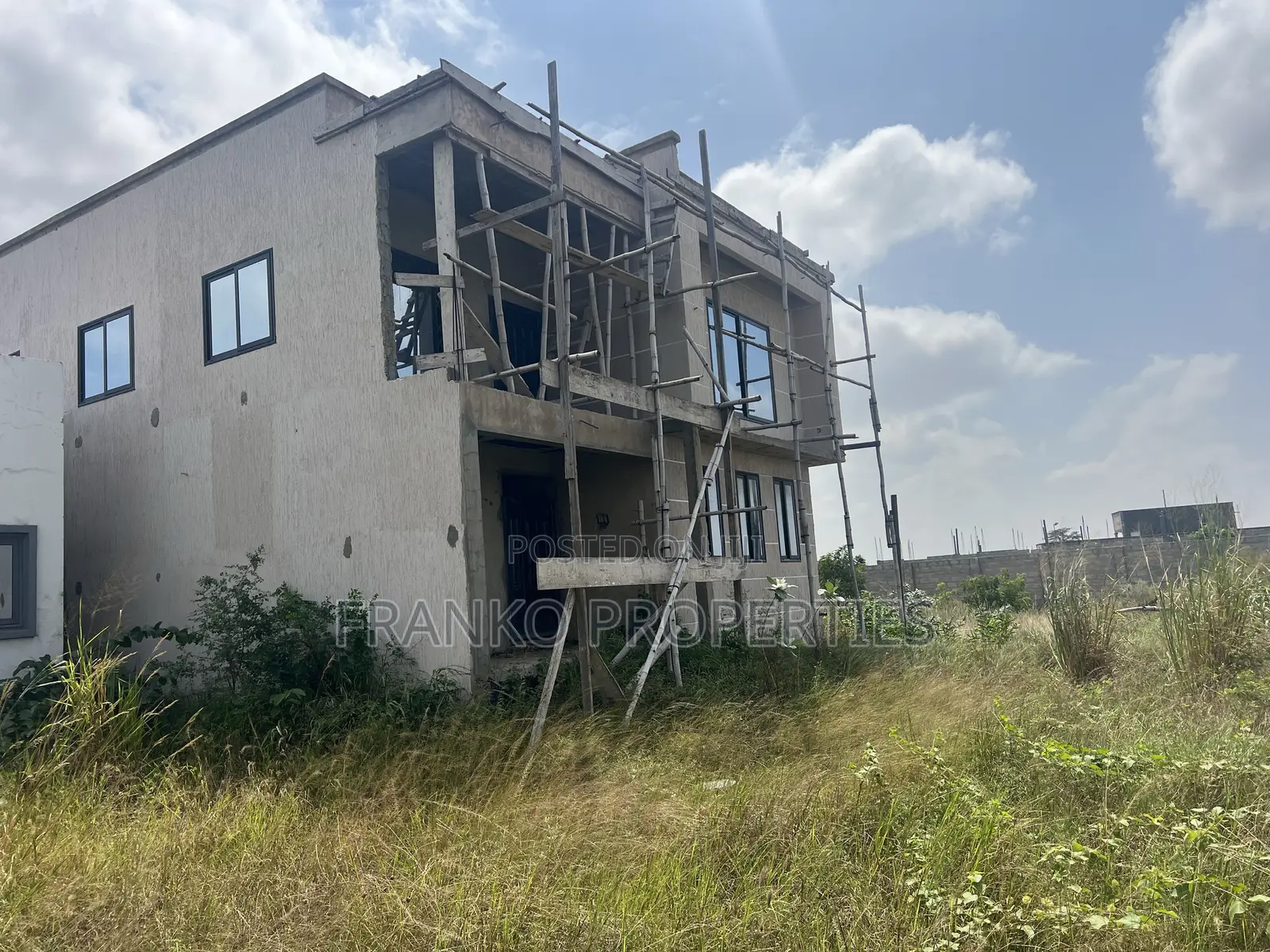 6bdrm House in Franko Properties, School Junction for sale