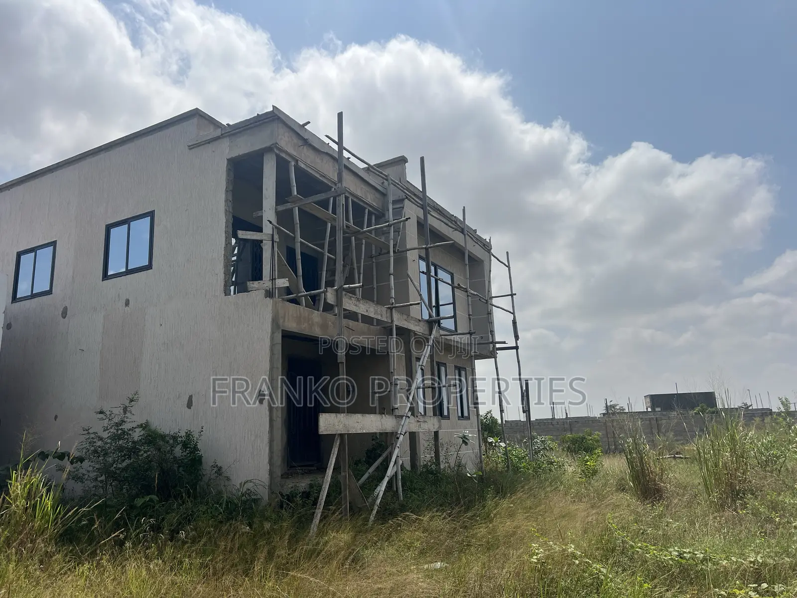 6bdrm House in Franko Properties, School Junction for sale