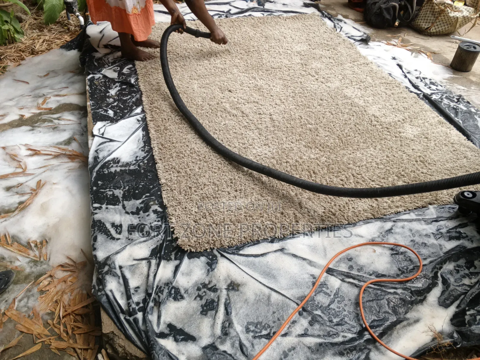 A to Z Carpets and Sofas