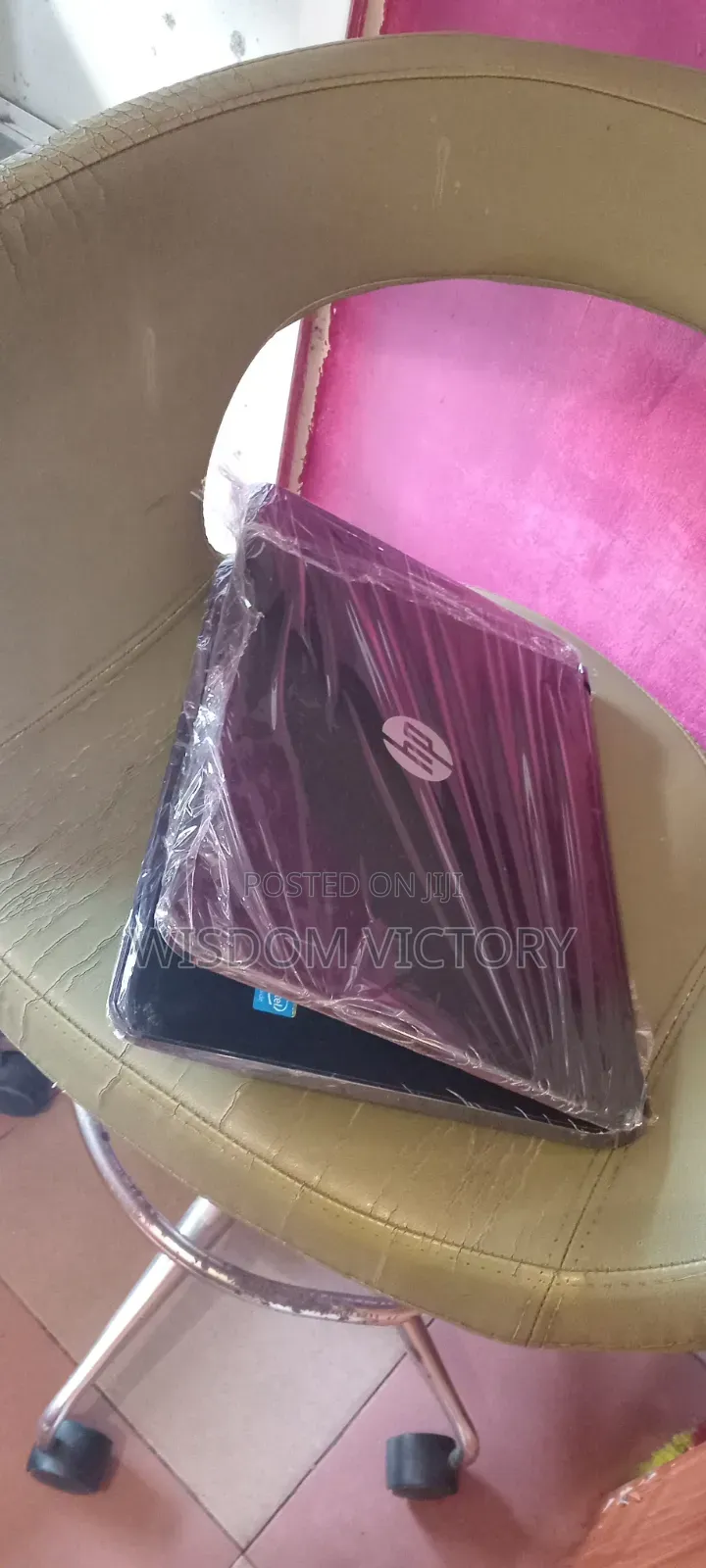 New Laptop HP 14z 4GB Intel HDD 320GB