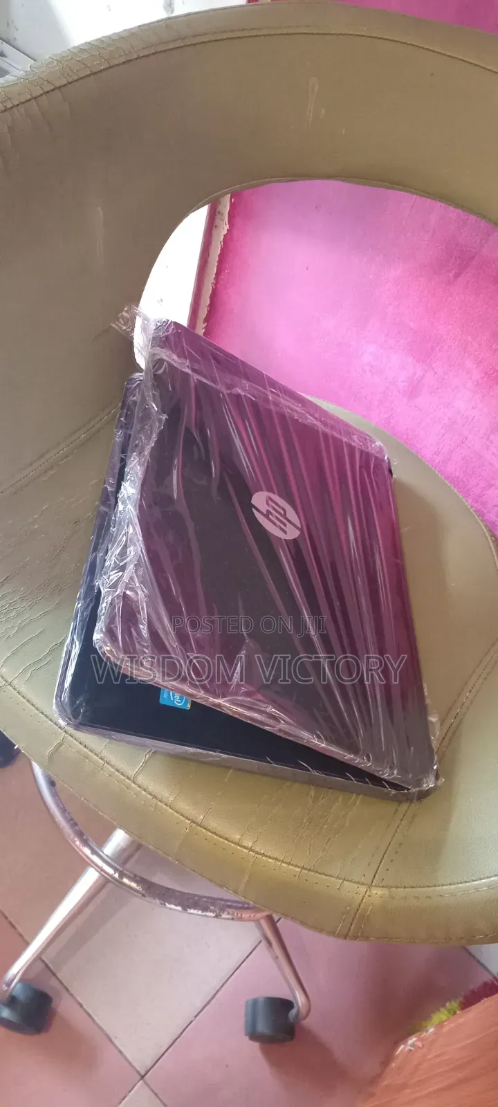 New Laptop HP 14z 4GB Intel HDD 320GB