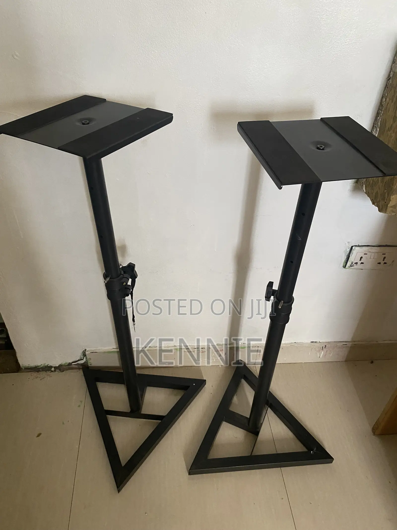 Studio Speaker Stand