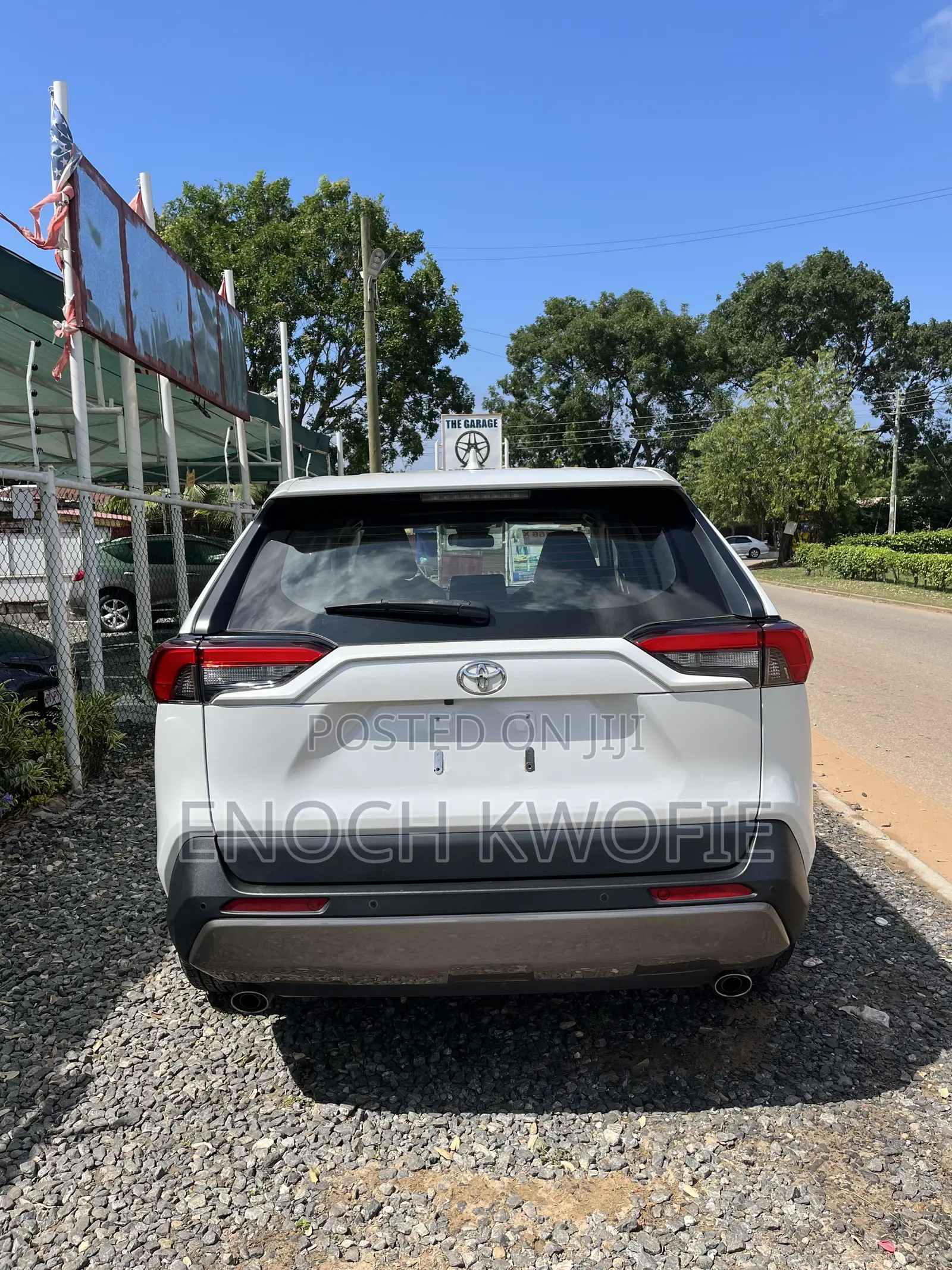 Toyota RAV4 2023 White