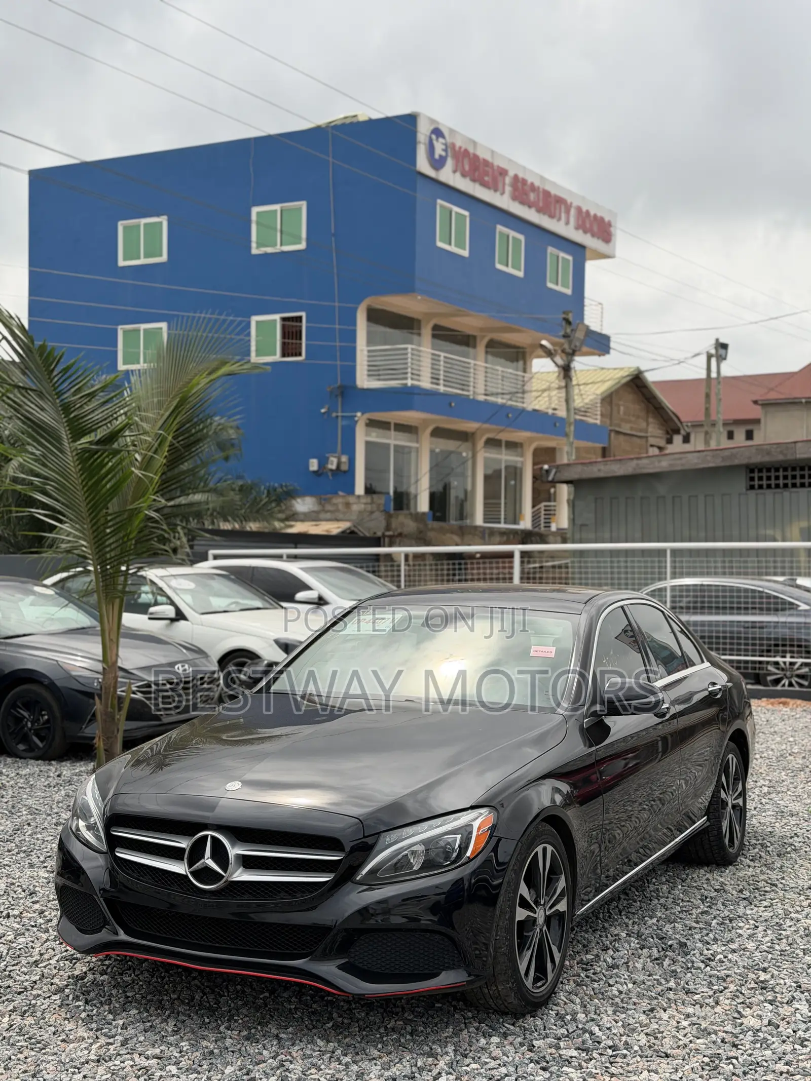 Mercedes-Benz C300 Luxury Sedan RWD (2.0L 4cyl 7A) 2017 Black