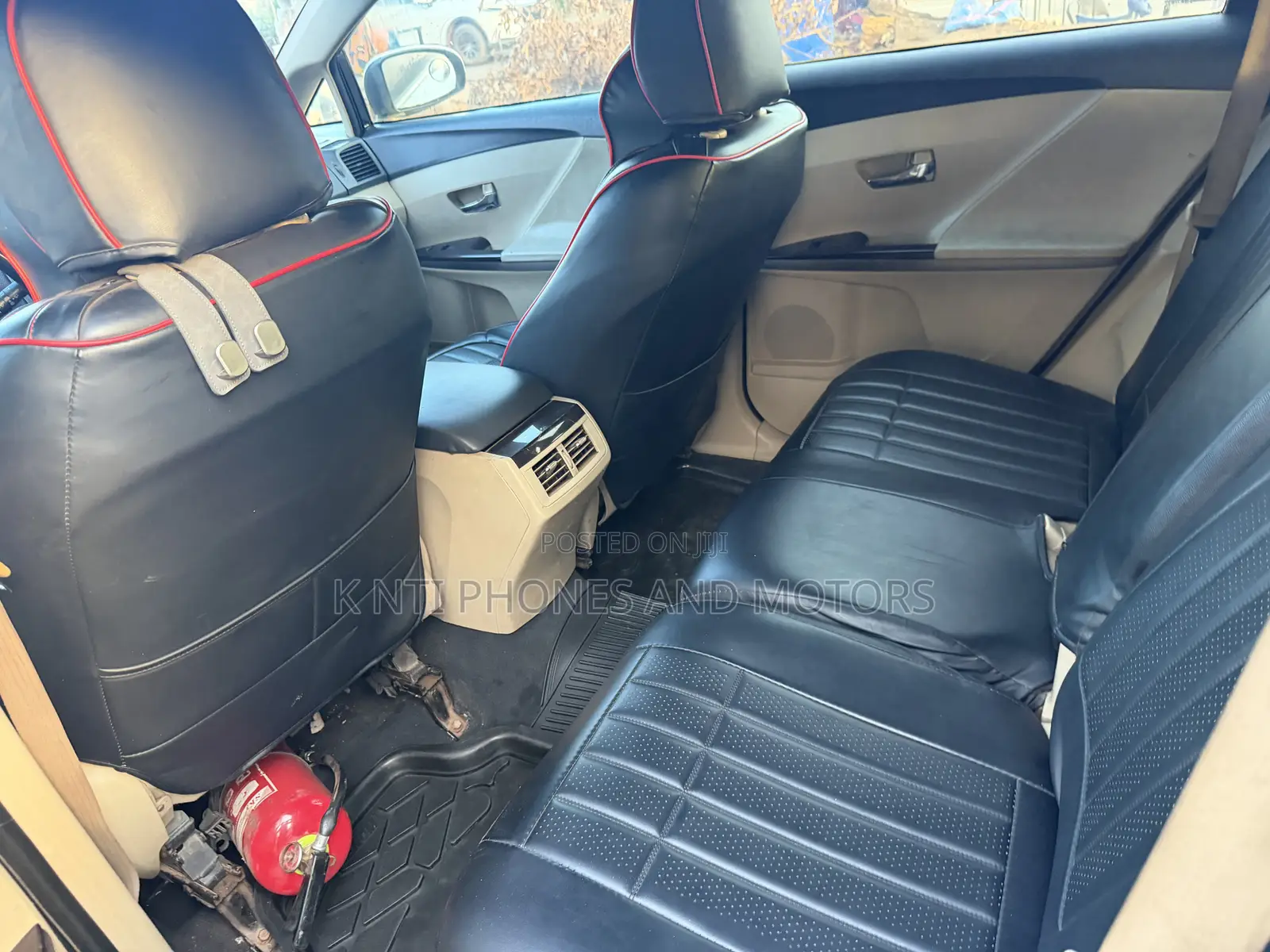 Toyota Venza Limited 2011 White