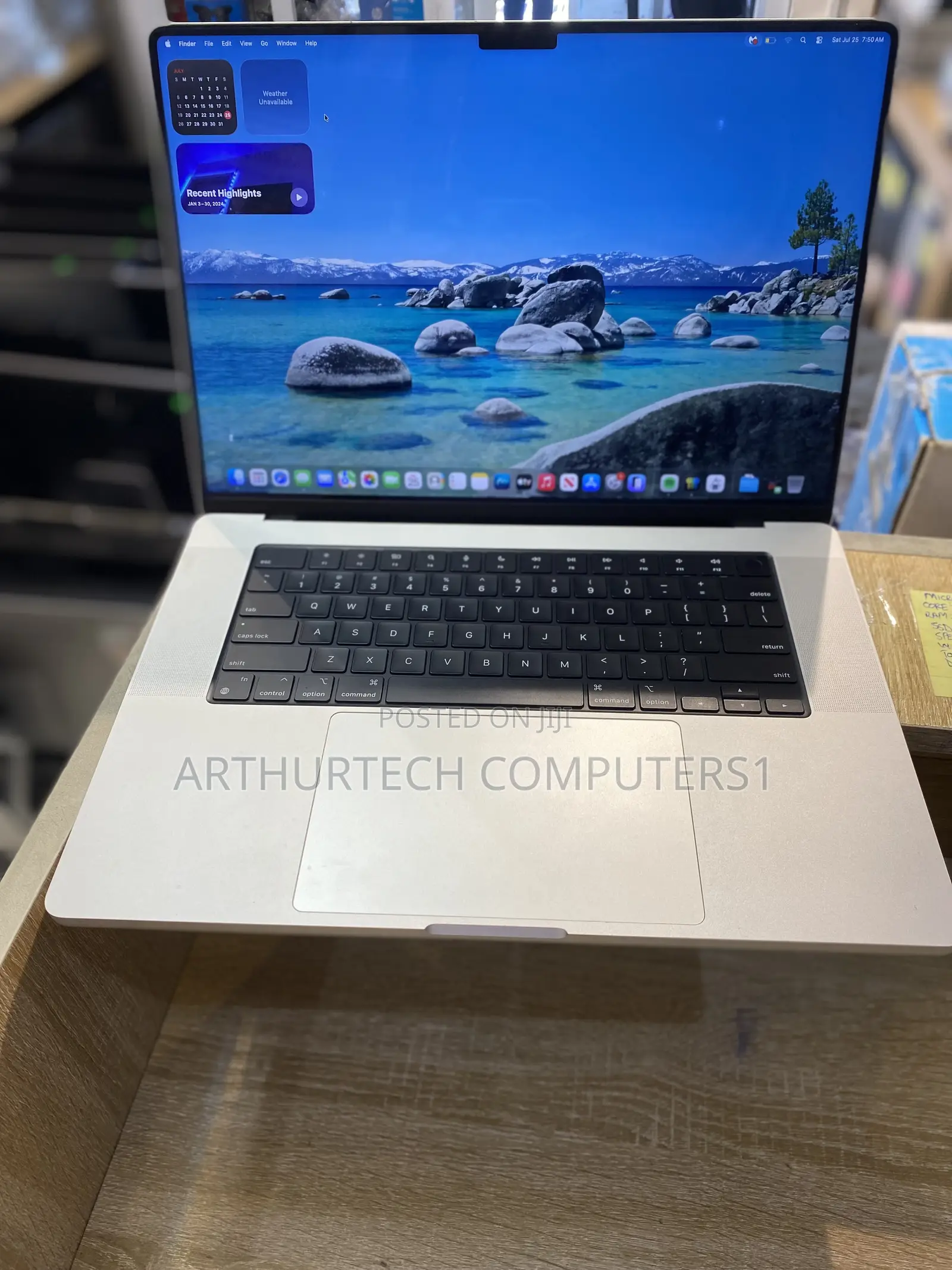 Laptop Apple MacBook Pro 2021 M1 32GB Apple M1 Pro SSD 1T