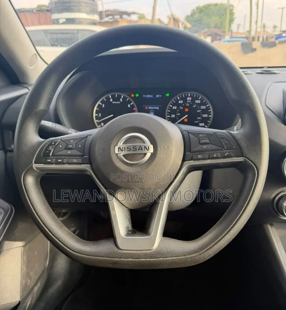 Nissan Sentra 2023 Silver