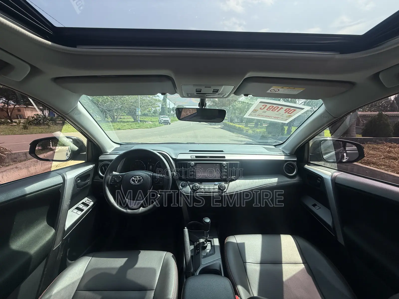 Toyota RAV4 XLE 4dr SUV (2.5L 4cyl 6A) 2018 Black