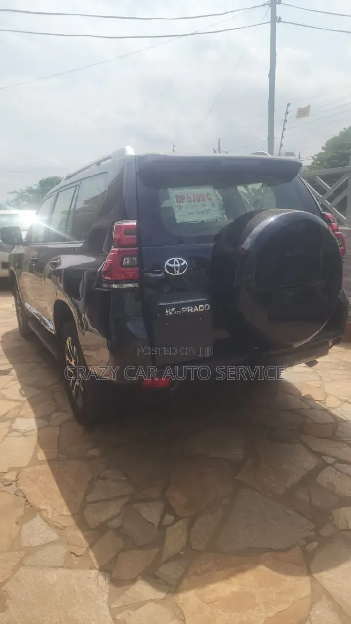 Toyota Land Cruiser Prado 2022