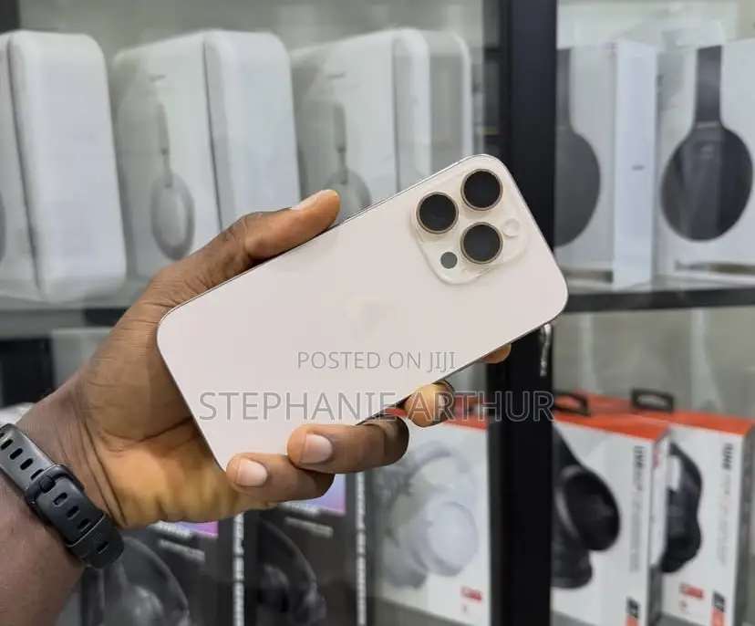Apple iPhone 15 Pro Max 256 GB Gold