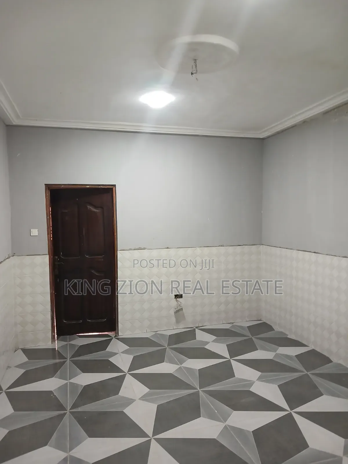 1bdrm Apartment in Kingzion Real, Last Stop for rent