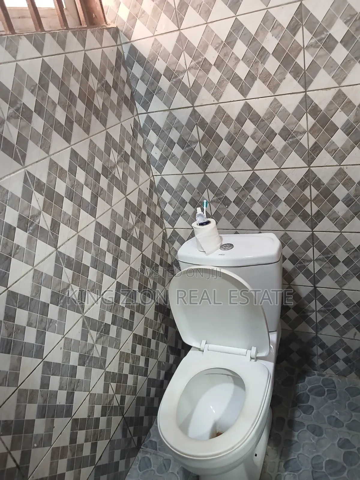 1bdrm Apartment in Kingzion Real, Last Stop for rent