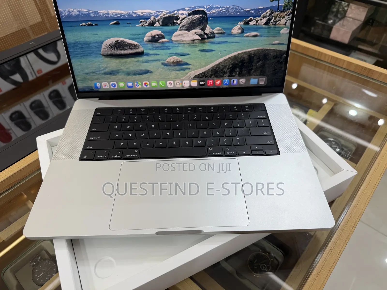 New Laptop Apple MacBook Pro 2024 M4 Pro 48GB Apple M4 Pro SSD 1T