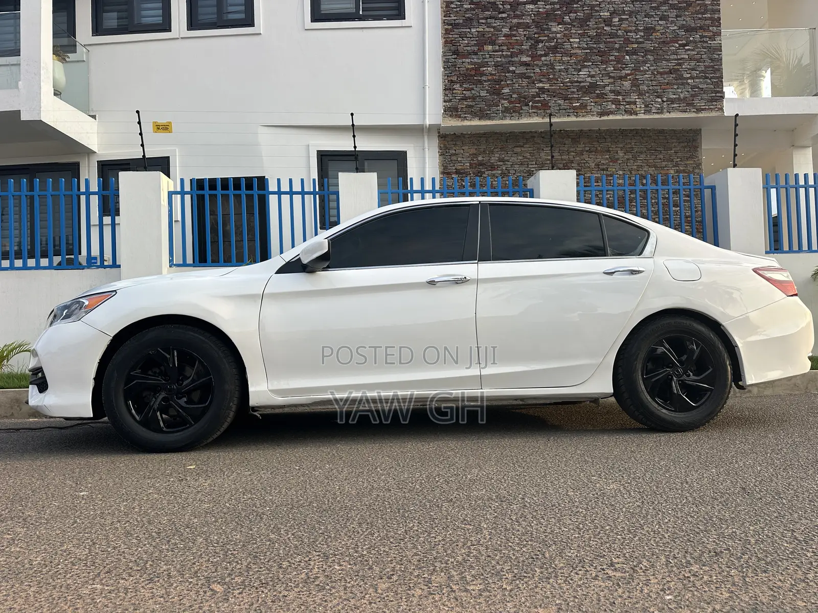 Honda Accord EX 4dr Sedan FWD (2.4L 4cyl 2A) 2017 White