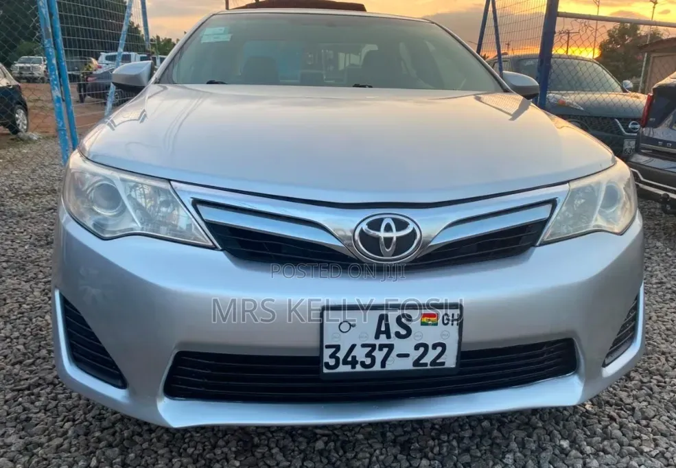 Toyota Camry 2014 Silver