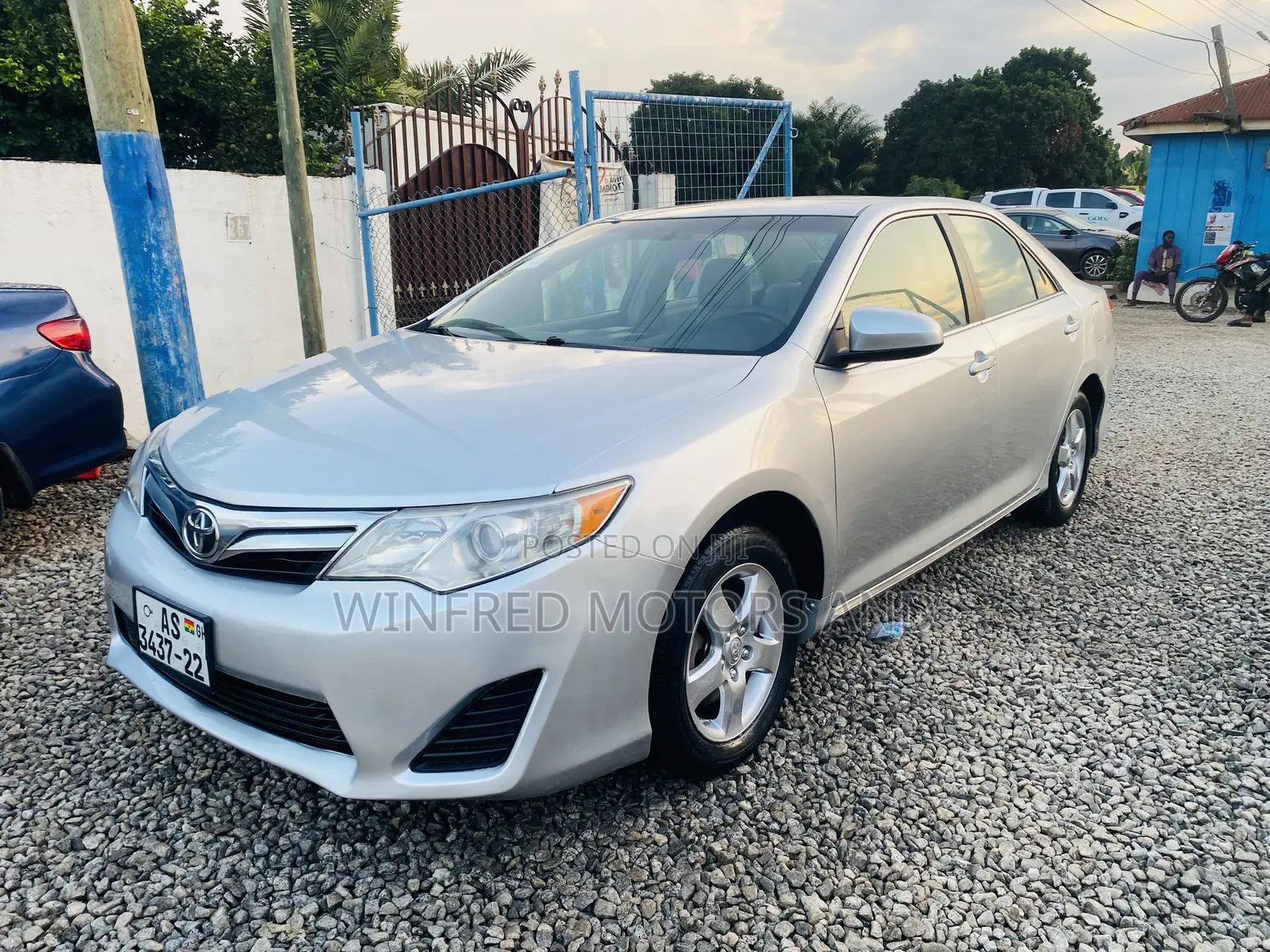 Toyota Camry L 4dr Sedan (2.5L 4cyl 6A) 2014 Silver