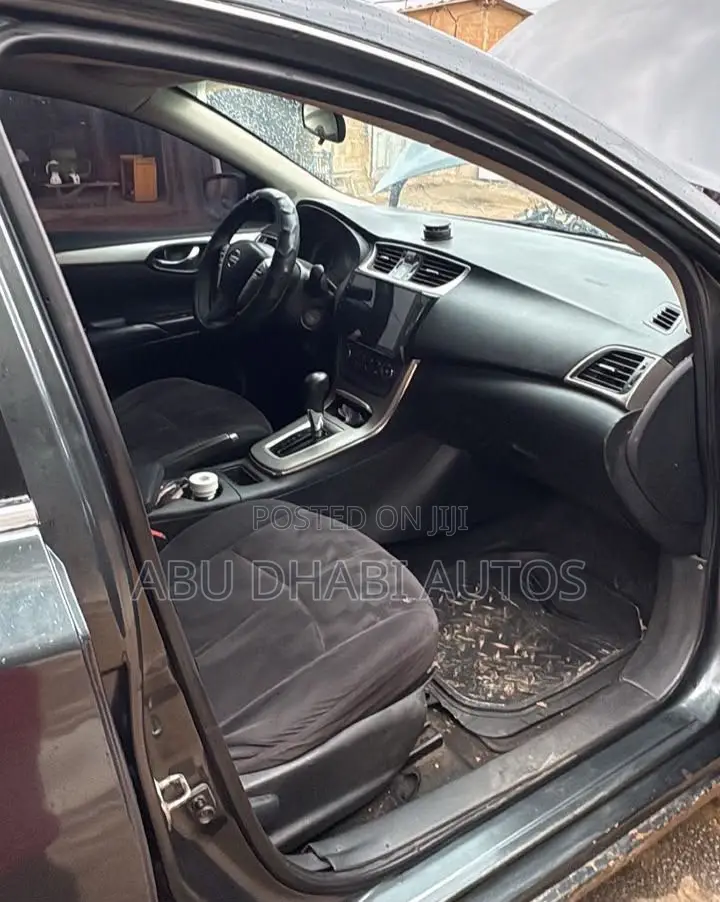 Nissan Sentra S 4dr Sedan (1.8L 4cyl CVT) 2015 Black