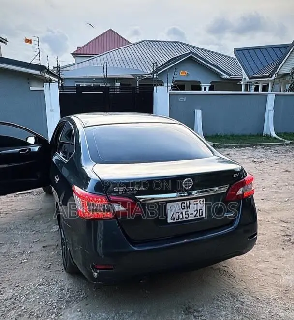 Nissan Sentra S 4dr Sedan (1.8L 4cyl CVT) 2015 Black