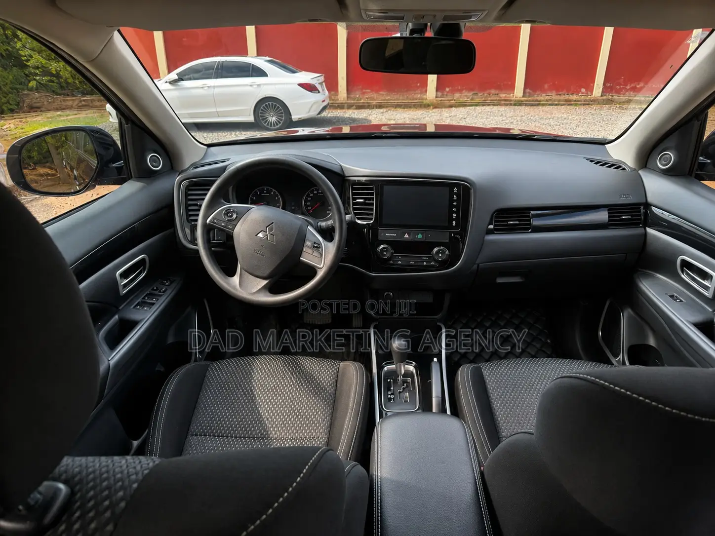 Mitsubishi Outlander 2022 Black