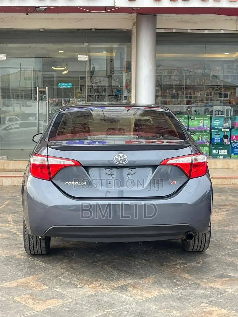 Toyota Corolla 2015 Silver