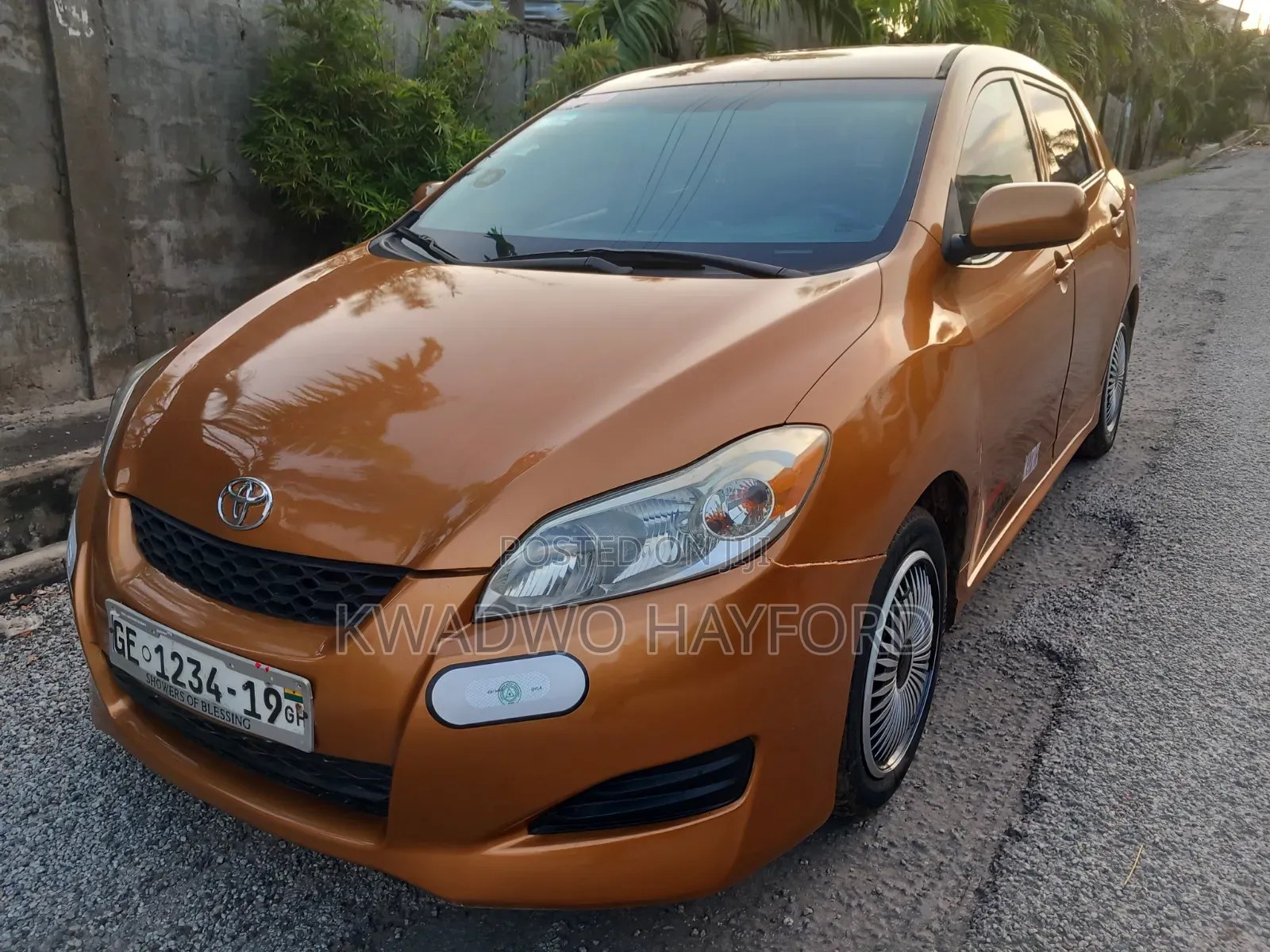 Toyota Matrix 2010 Gold