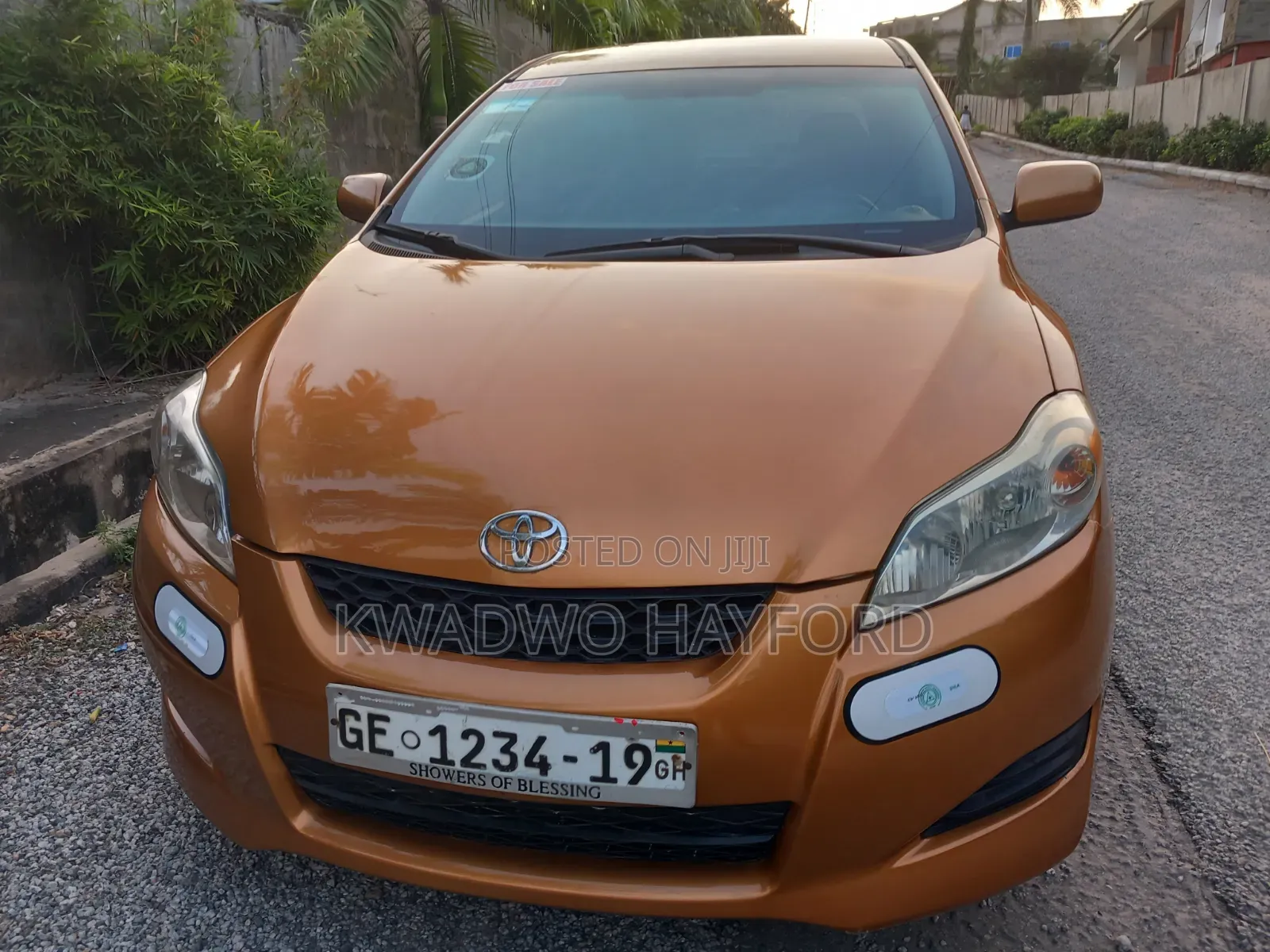 Toyota Matrix 2010 Gold