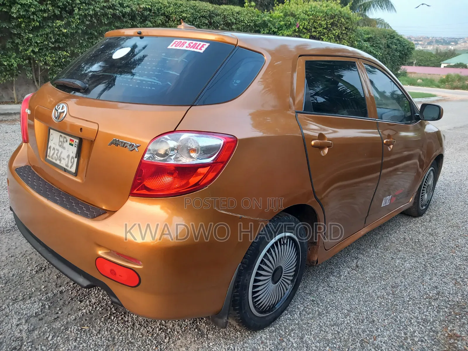 Toyota Matrix 2010 Gold