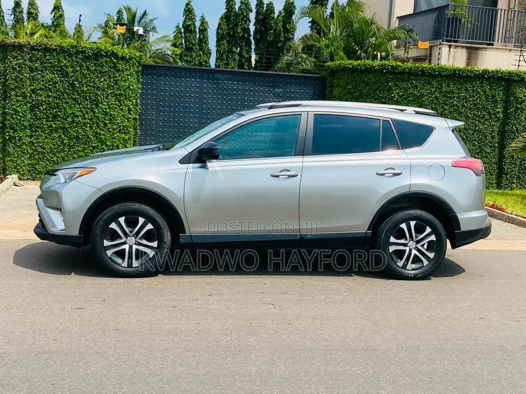 Toyota RAV4 2018 Silver