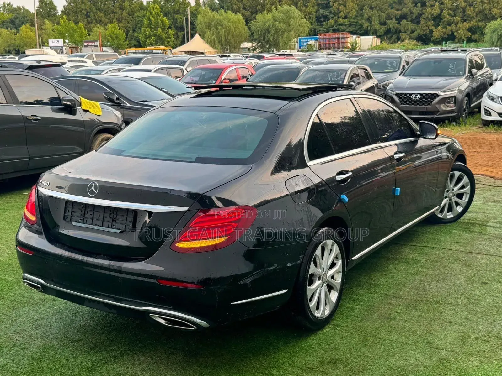 Mercedes-Benz E300 2016 Black