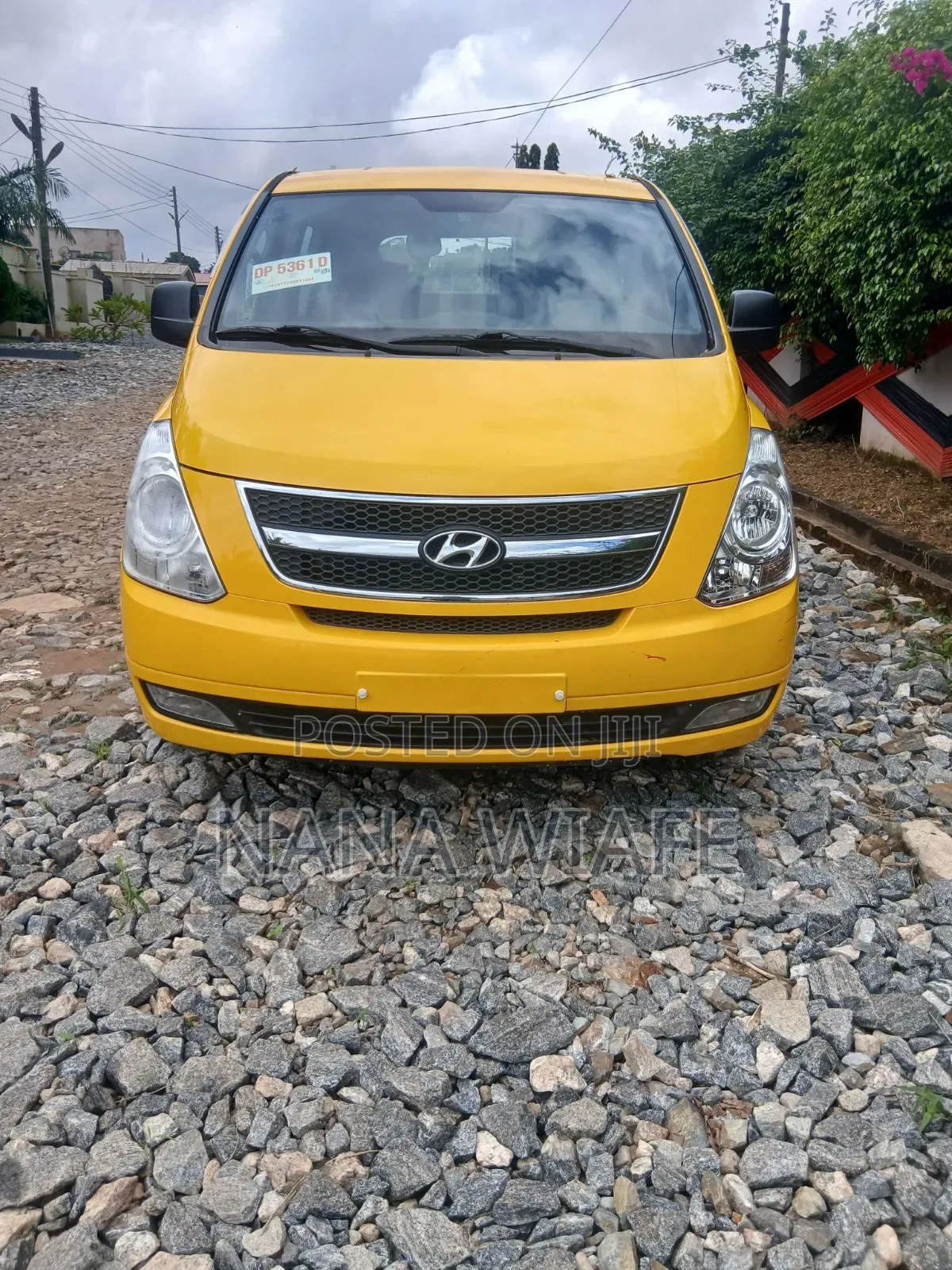 Hyundai Starex 2014 Yellow