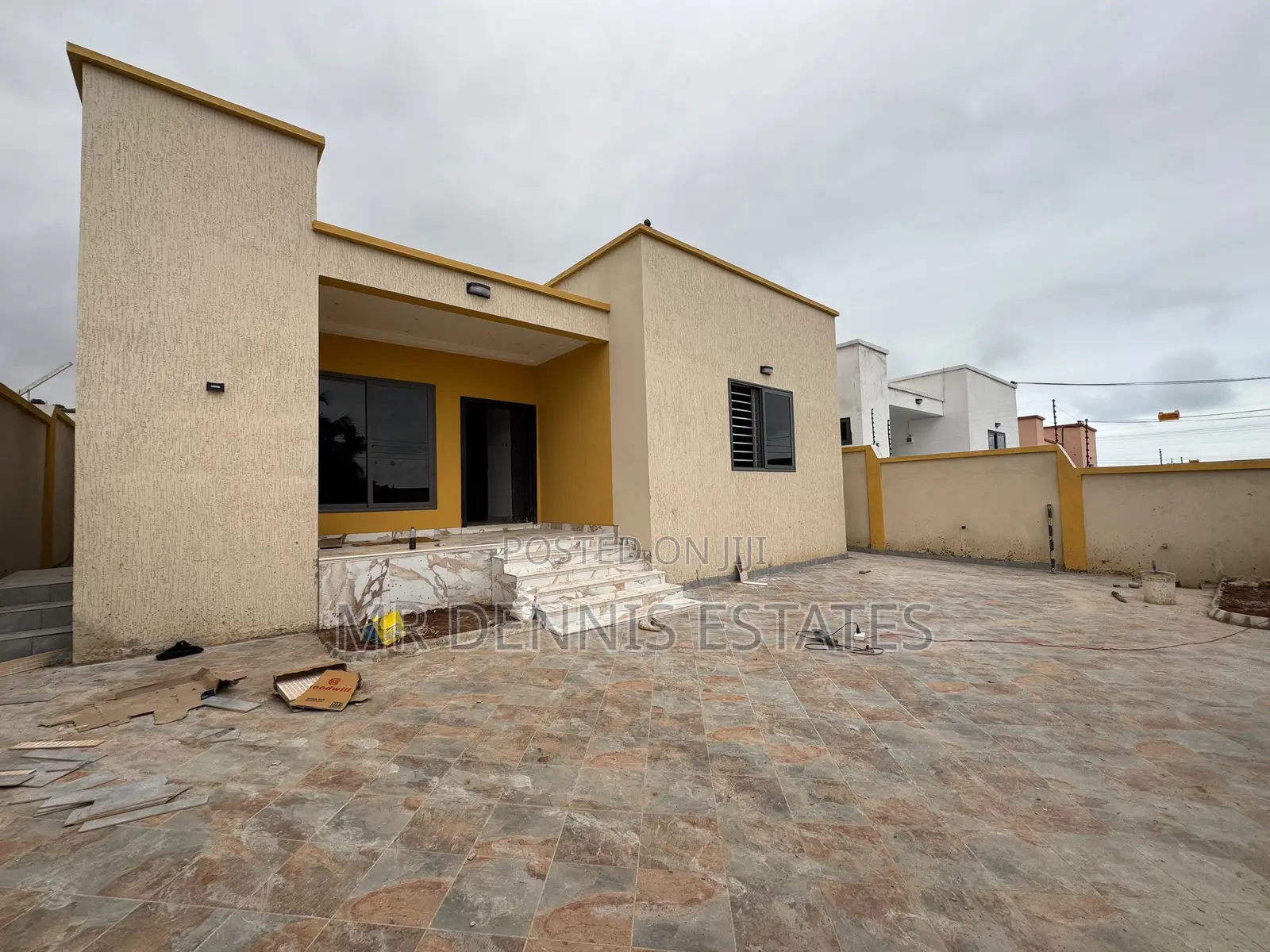3bdrm House in Kokrobite, Weija for sale