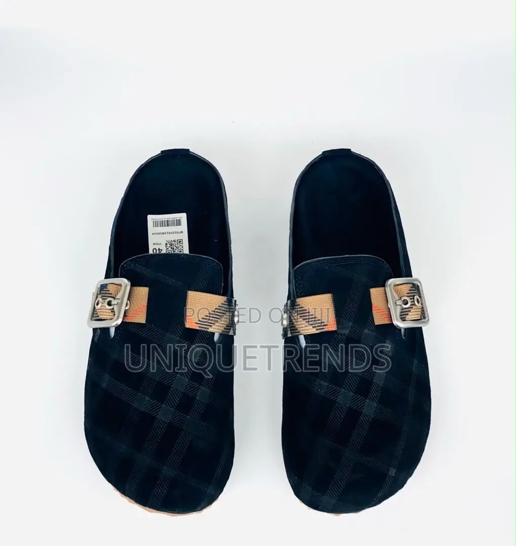 Original BURBERRY Urchin Clogs