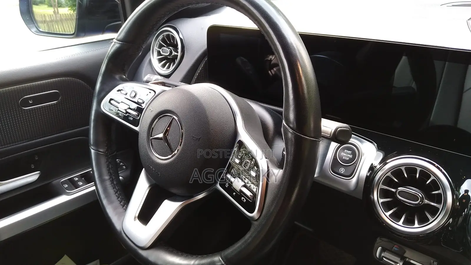 Mercedes-Benz GLB-Class 2024 Blue