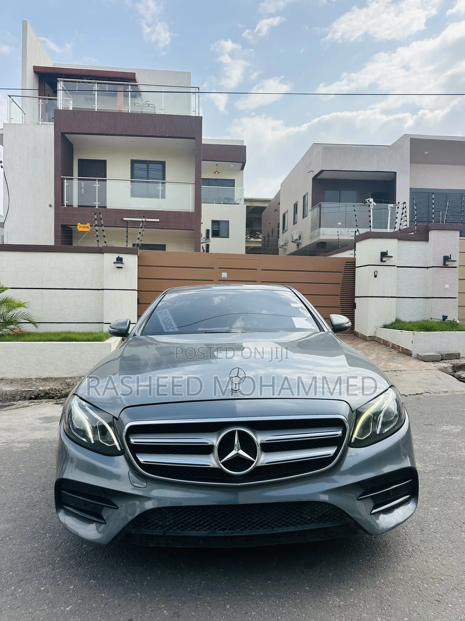 Mercedes-Benz E300 4Matic AWD Sedan (2.0L 4cyl 9A) 2017 Gray