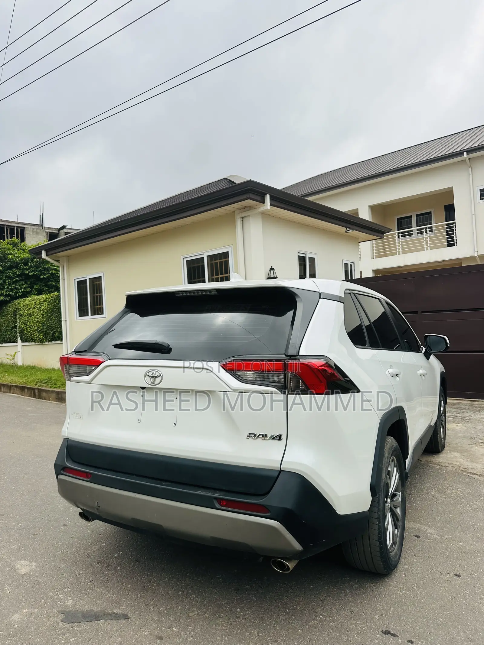 Toyota RAV4 XLE AWD 2023 White