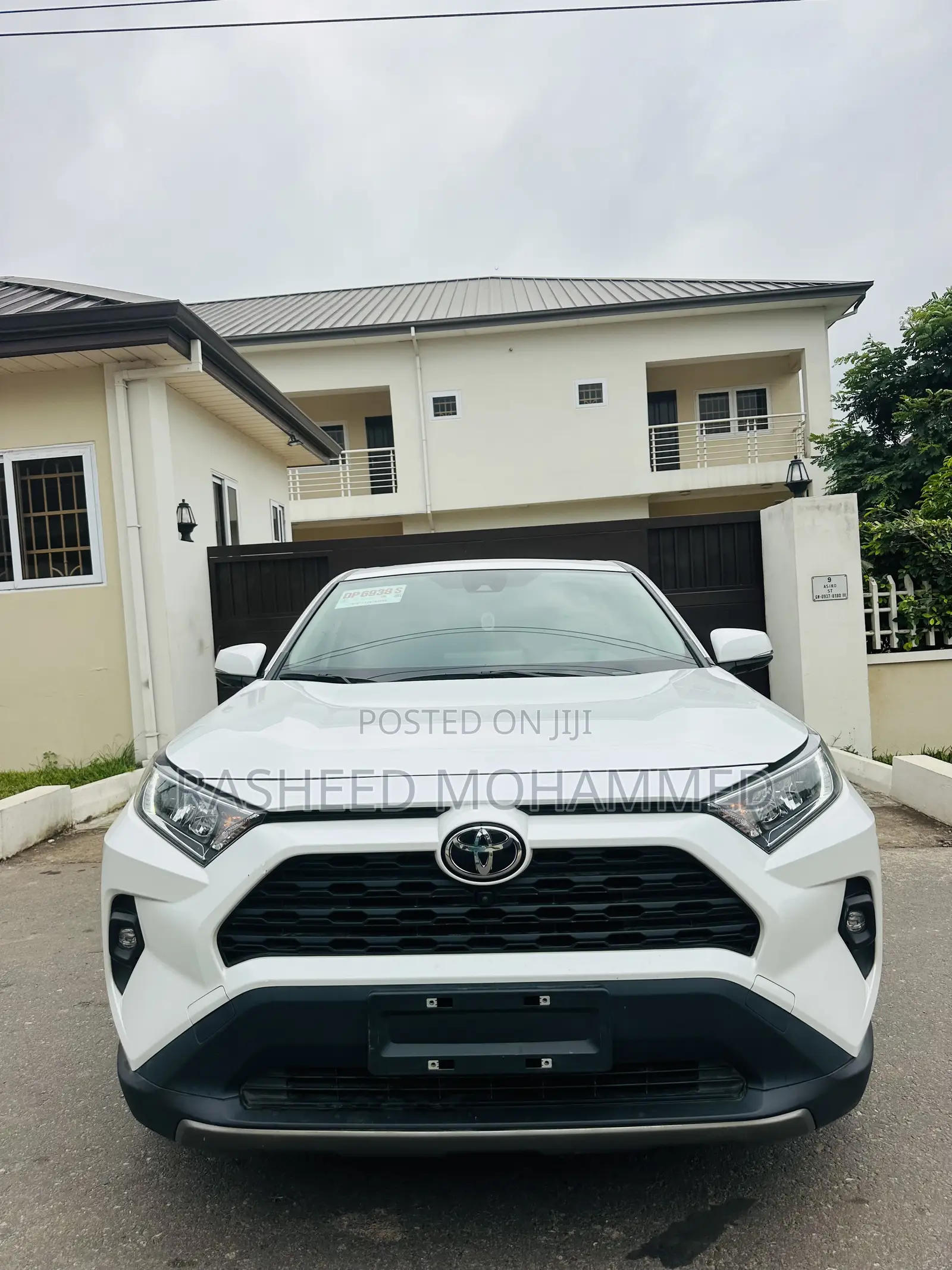 Toyota RAV4 XLE AWD 2023 White