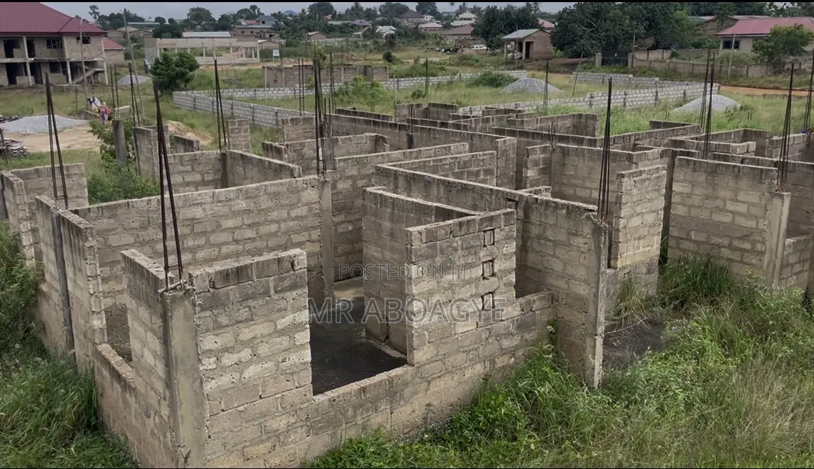 4bedroom Uncompleted Building , on Two PLTS 4sale at Amasaman Danchira