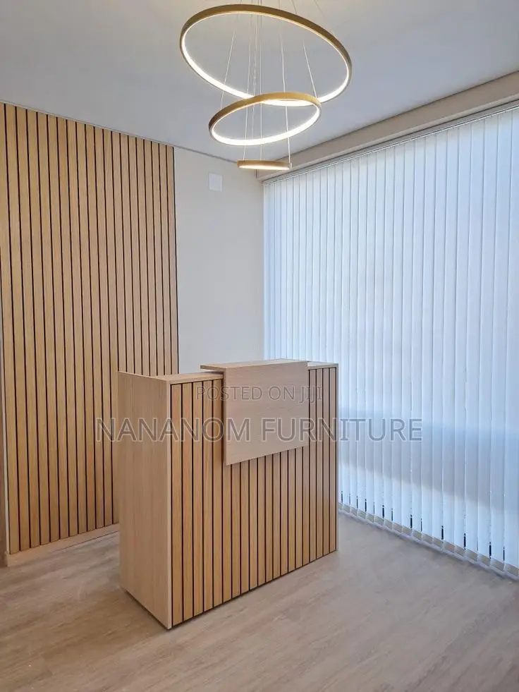 Modern Luxury Spray Front Desk