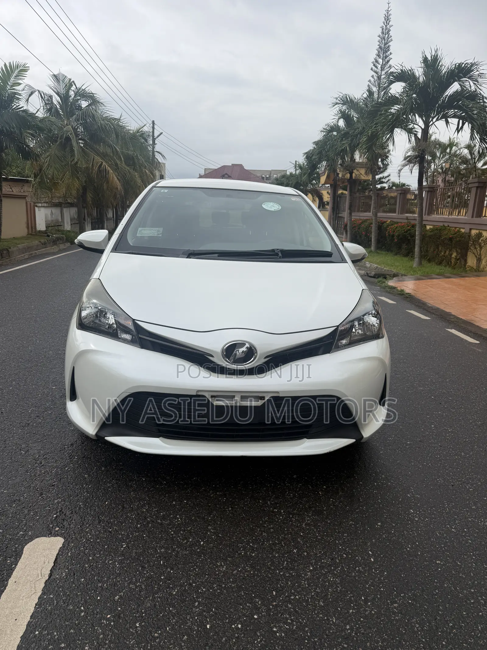 Toyota Vitz 1.3 FWD 3dr 2015 White