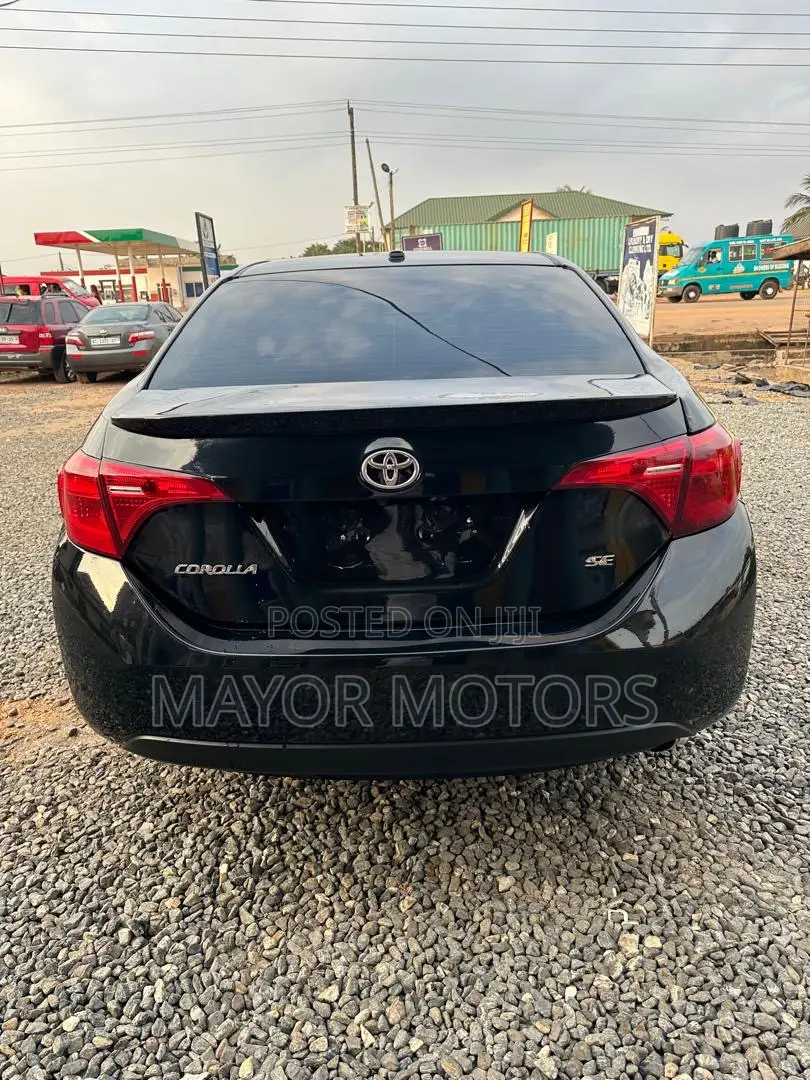 Toyota Corolla LE ECO 4dr Sedan (1.8L 4cyl CVT) 2017 Black