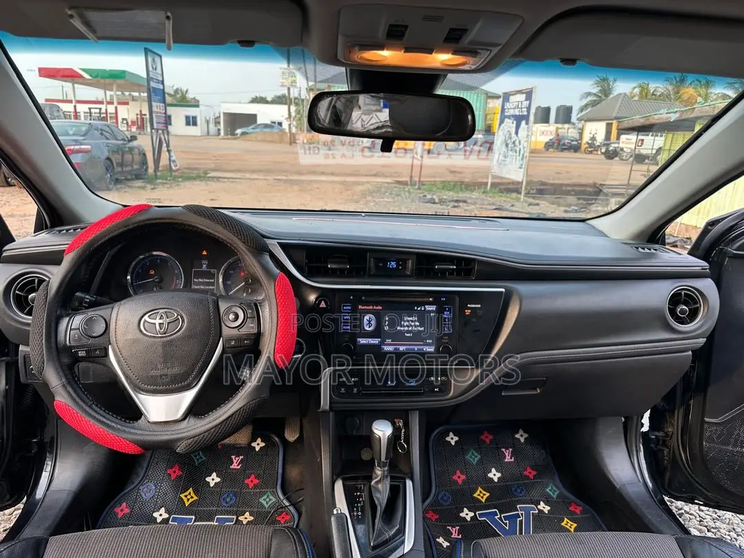 Toyota Corolla LE ECO 4dr Sedan (1.8L 4cyl CVT) 2017 Black