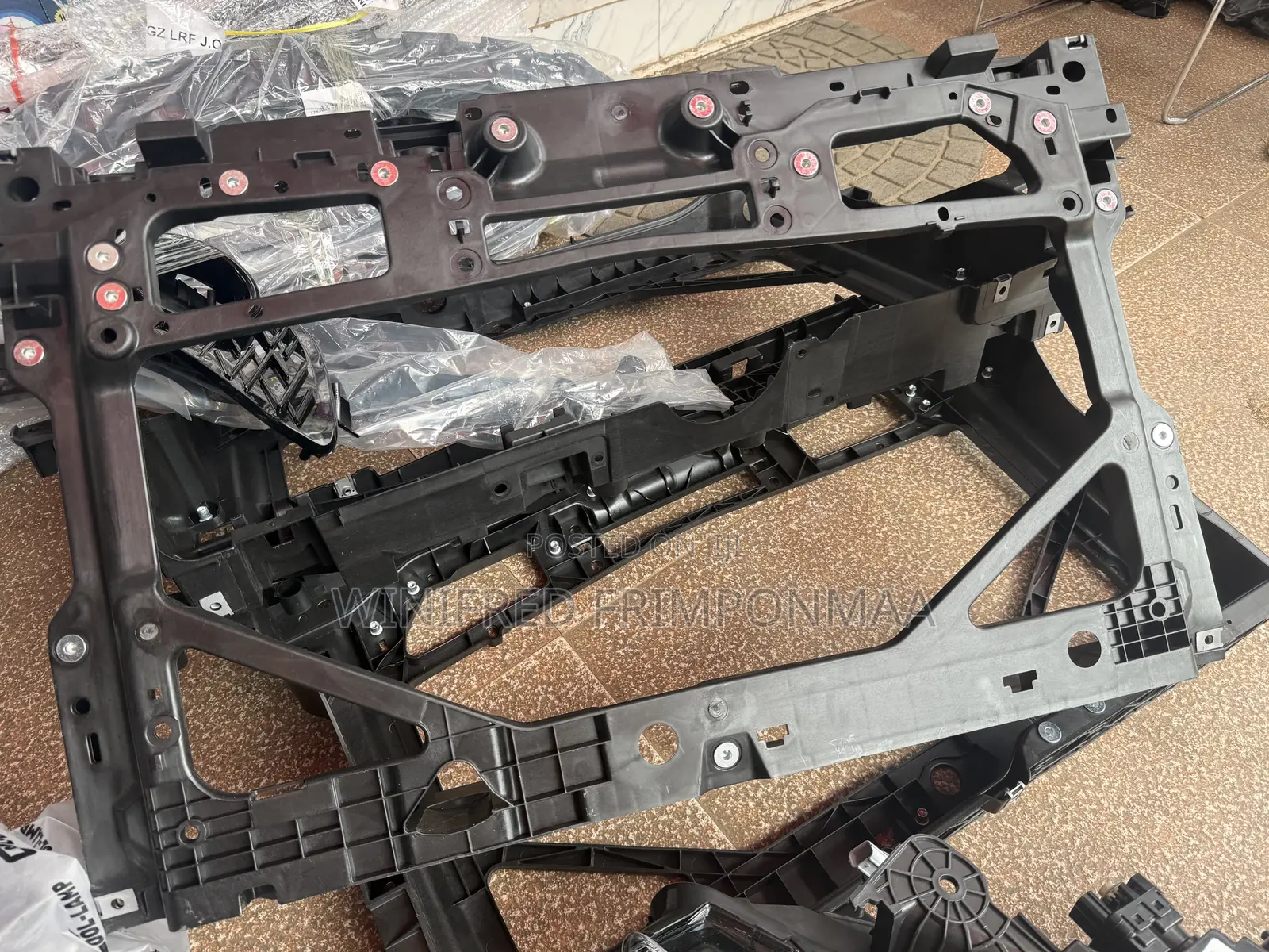 Toyota Yaris IA Radiator Support