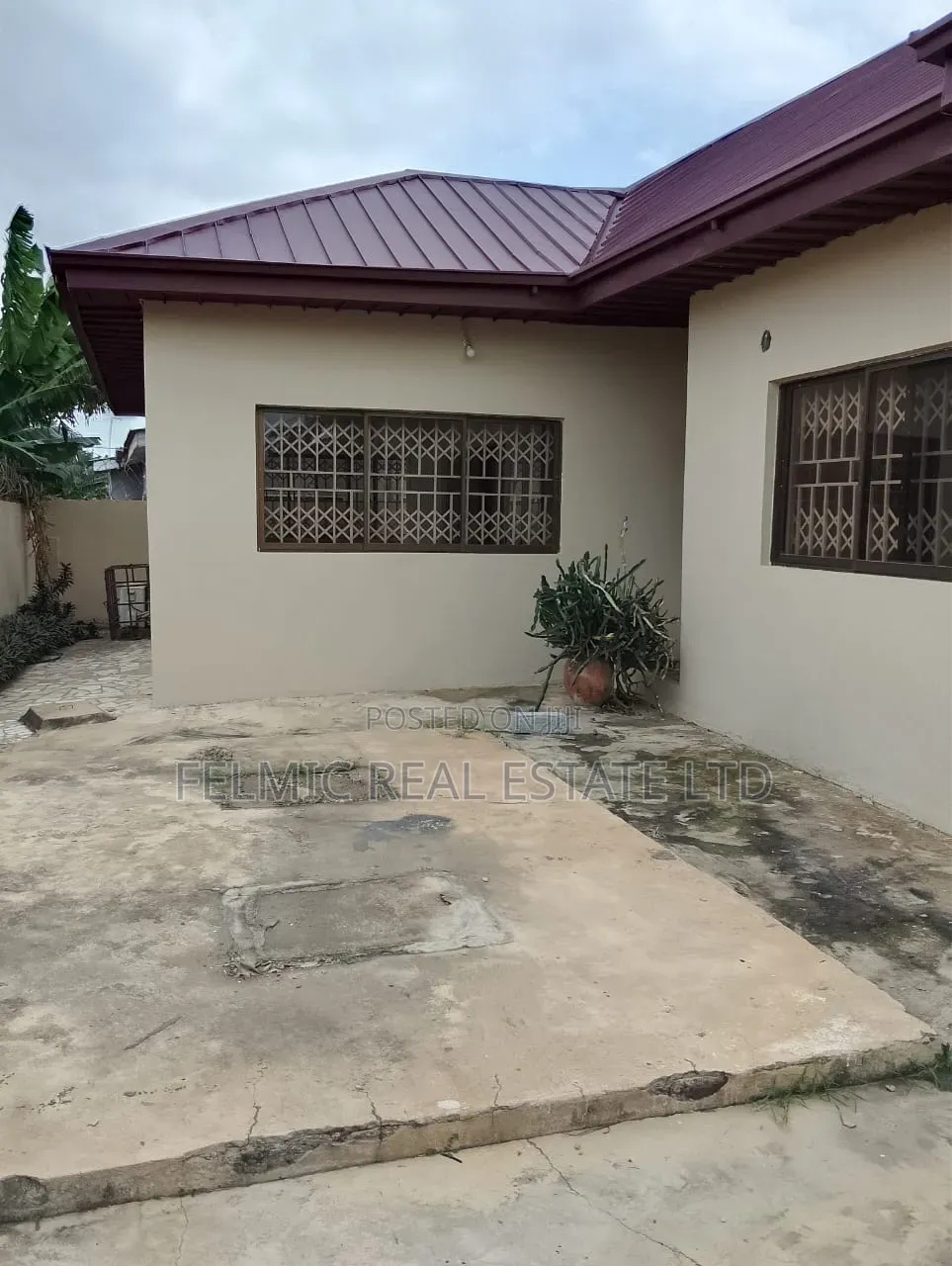 4bdrm House in Felmic Real Estate, Paradise Residential Area for rent