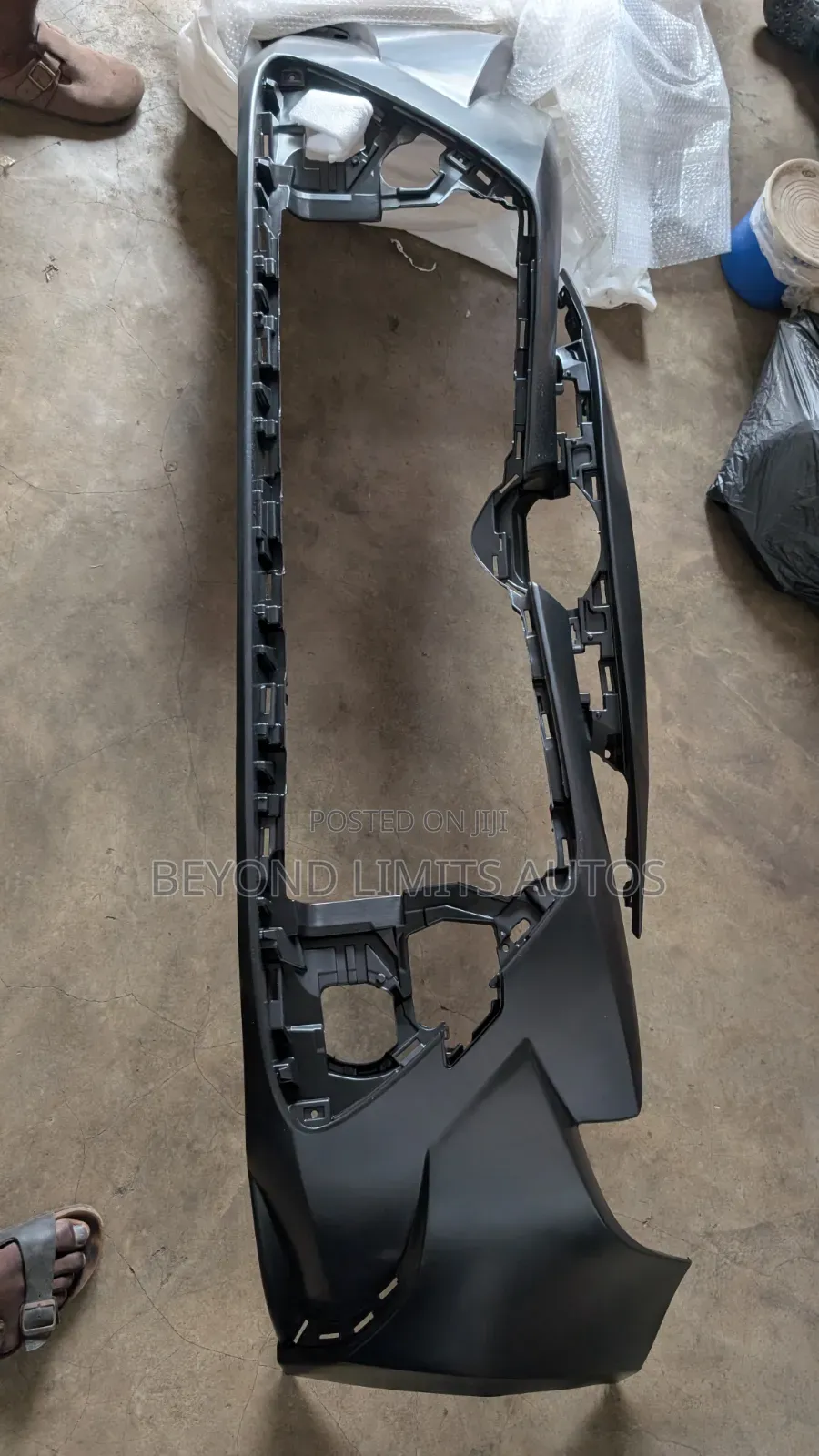 Toyota Corolla 2020,2021,2022 Front Bumper Le / Normal