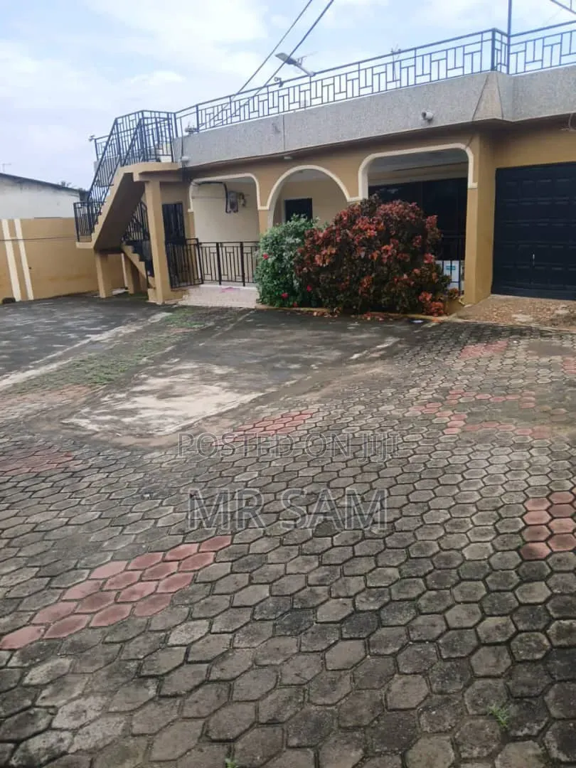 4bdrm House in Sam Properties, Mallam for sale