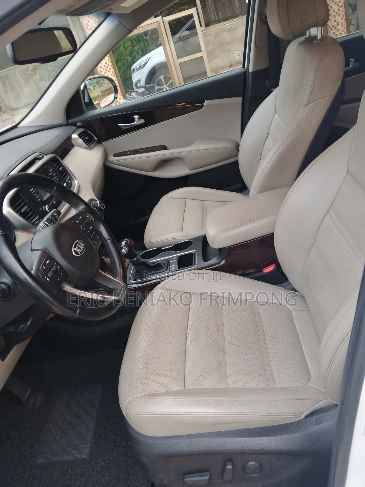 Kia Sorento 4dr SUV 2016 White