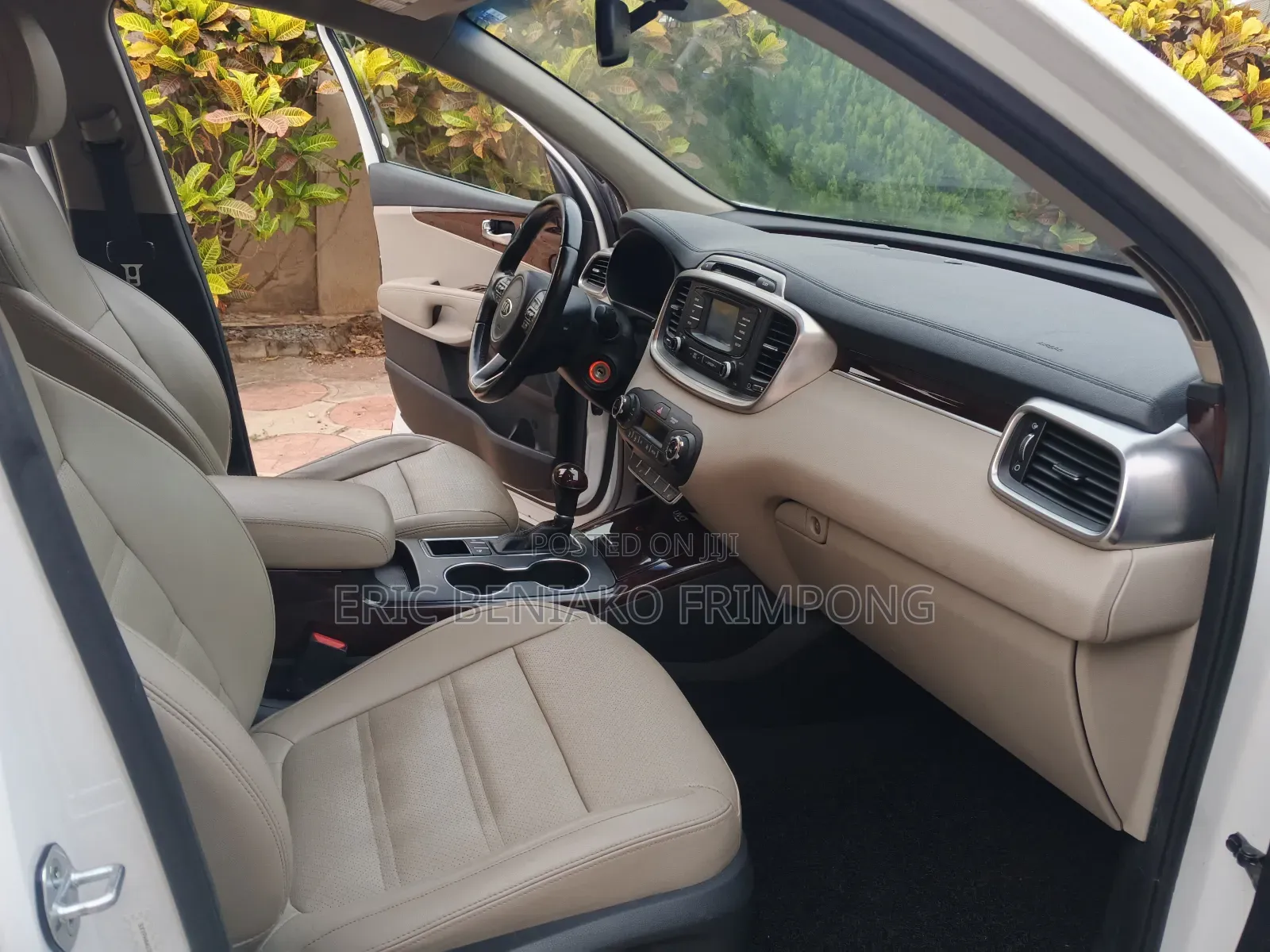 Kia Sorento 4dr SUV 2016 White