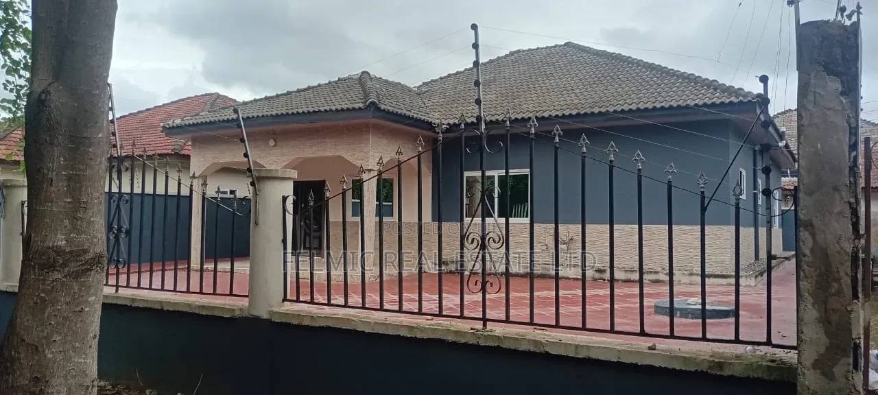 3bdrm House in Felmic Real Estate, Amasaman for rent